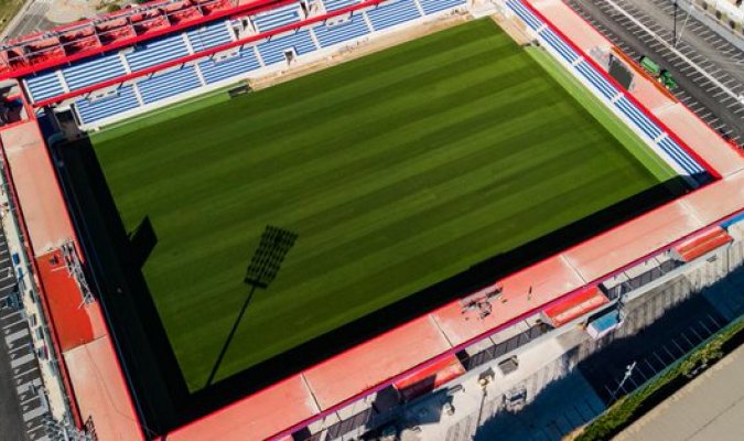 壹号娱乐官网-球场容量仅6000人！阿斯：仅部分巴萨球迷可申请购买对瓦伦的门票