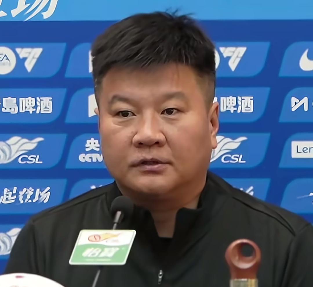 壹号娱乐-李金羽成为2026年中超首个下课的主教练，被原成都蓉城主教练取代